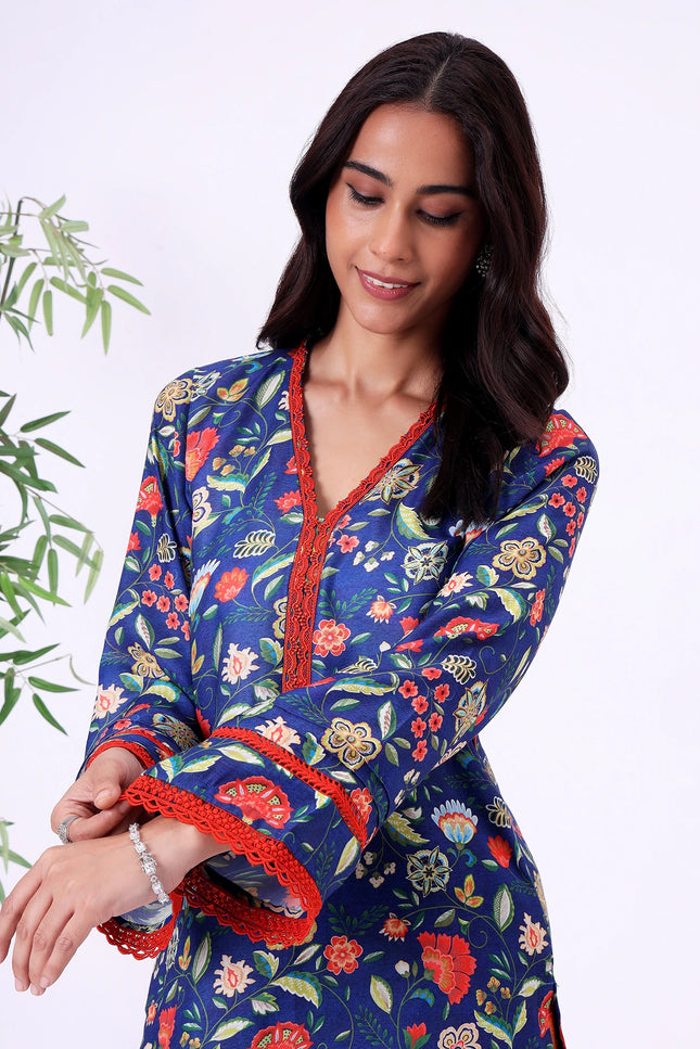 Blue Floral Printed Kurta Set with V-Neck & Contrast Borders